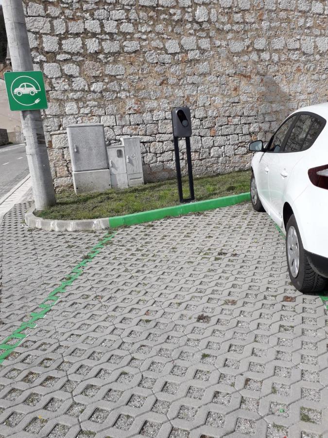 Kuca Za Odmor Varos Villa Vrlika Kültér fotó