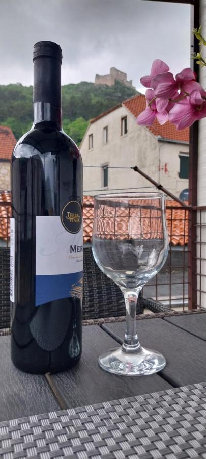 Kuca Za Odmor Varos Villa Vrlika Kültér fotó