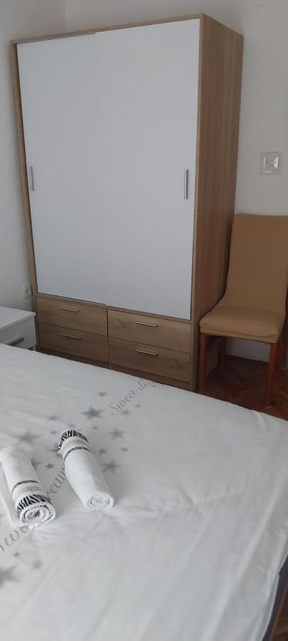 Kuca Za Odmor Varos Villa Vrlika Kültér fotó