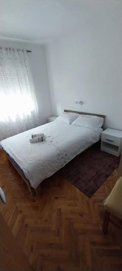 Kuca Za Odmor Varos Villa Vrlika Kültér fotó